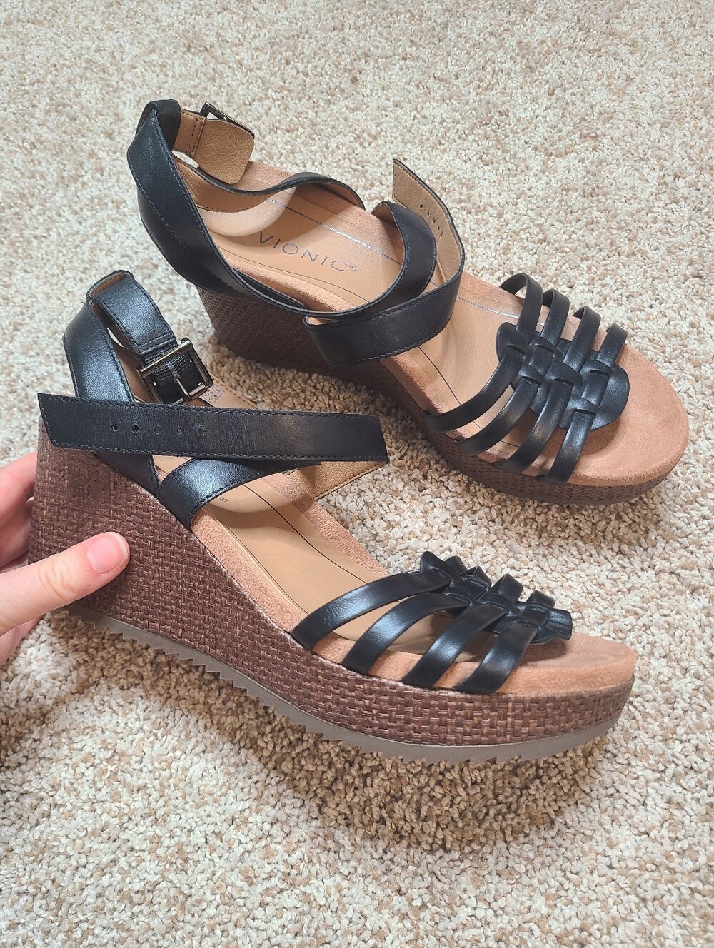 Vionic Clarisa Raffia Wedge Sandals Black Leather